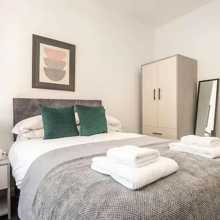 Cosy 1 Bedroom In *